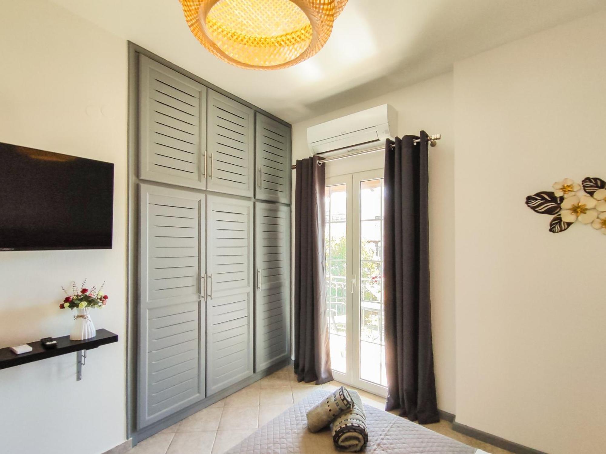 Athos Apartment Skiathos Town